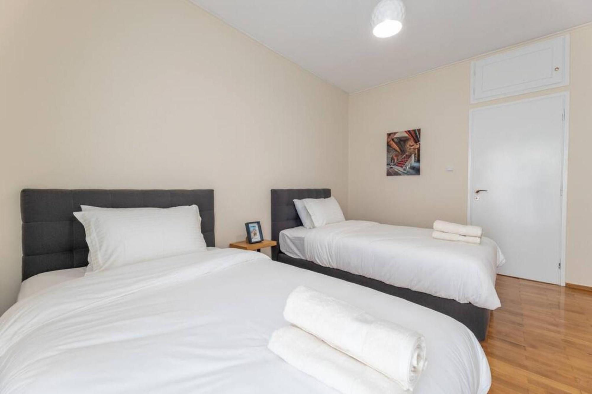 Amfitritis Family Lux Apartment At Palaio Faliro アテネ エクステリア 写真